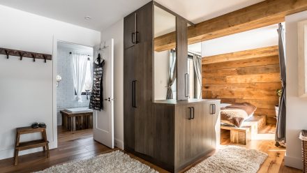 Creation of a spacious wardrobe in a modern house.
